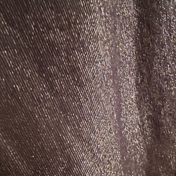 Woman’s black and gold sparkling lululemon top - Picture 2 of 2